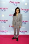 Amsterdam 25 juni 2022
Premiere zwanger en Co in Tuschinski . Soumaya Ahouaoui