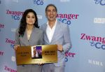 Amsterdam 25 juni 2022
Premiere zwanger en Co in Tuschinski . Soumaya Ahouaoui en Johan Nijenhuis