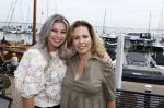 Volendam 30 juni 2022
CD presentatie bij Lotje van Edwin v Hoevelaak en zijn vriendin Natasja Poels . jan Keizer reikte de eerste cd uit. Tamara Tol