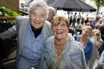 Amsterdam 1 juli 2022
Onthulling kunstwerk met daarop Willy Alberti en Johnny Kraaijkamp bij hotel Americain.
Aanwezig de kinderen Tonny Alberti en Willeke Alberti en Johnny Kraaijkamp en Sanne Kraaijkamp. Tonny Eyk kwam met zijn vrouw