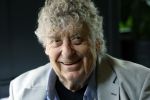Amsterdam 1 juli 2022
Onthulling kunstwerk met daarop Willy Alberti en Johnny Kraaijkamp bij hotel Americain.
Aanwezig de kinderen Tonny Alberti en Willeke Alberti en Johnny Kraaijkamp en Sanne Kraaijkamp. Tonny Eyk kwam met zijn vrouw