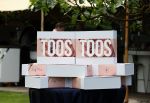 Nuland 13 juni 2022
Presentatie Toos wijn vernoemd naar Toos v d Valk . Bijna de hele familie is aan wezig in de tuin van het familie huis.