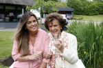 Nuland 13 juni 2022
Presentatie Toos wijn vernoemd naar Toos v d Valk . Bijna de hele familie is aan wezig in de tuin van het familie huis.