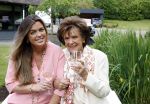 Nuland 13 juni 2022
Presentatie Toos wijn vernoemd naar Toos v d Valk . Bijna de hele familie is aan wezig in de tuin van het familie huis.