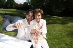 Nuland 13 juni 2022
Presentatie Toos wijn vernoemd naar Toos v d Valk . Bijna de hele familie is aan wezig in de tuin van het familie huis.