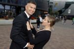 Amsterdam 25 juni 2022
Het damdiner tbv het aidsfonds wordt voor de 30e keer georganiseerd . Het vind dit jaar plaats in AFAS Live. Victoria Koblenko met haar man Levchenko