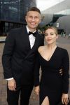 Amsterdam 25 juni 2022
Het damdiner tbv het aidsfonds wordt voor de 30e keer georganiseerd . Het vind dit jaar plaats in AFAS Live. Victoria Koblenko met haar man Levchenko