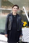 Amsterdam 14 juni 2022
Ontbijt georganisserd door Linda.nl en Victoria Koblenko met haar man Evgeniy Levchenko. Er is een aktie #bloemenvoorOekraine in het leven geroepen. Vivienne v d Assem met een kennis