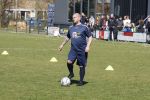 Utrecht 27 maart 2022
Bij voetbalclub DHSC in Utrecht wordt een dag georganiseerd waar geld opgehaald wordt voor Ukraine. Wesley Sneijder Mart Hoogkamer Evgeniy Levchenko Djarno Hofland Juvat Westendorp Koen Weijland Noa Zeeuw Glenn Helder ea spelen oa mee.