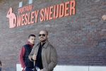 Utrecht 27 maart 2022
Bij voetbalclub DHSC in Utrecht wordt een dag georganiseerd waar geld opgehaald wordt voor Ukraine. Wesley Sneijder Mart Hoogkamer Evgeniy Levchenko Djarno Hofland Juvat Westendorp Koen Weijland Noa Zeeuw Glenn Helder ea spelen oa mee.