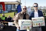 Utrecht 27 maart 2022
Bij voetbalclub DHSC in Utrecht wordt een dag georganiseerd waar geld opgehaald wordt voor Ukraine. Wesley Sneijder Mart Hoogkamer Evgeniy Levchenko Djarno Hofland Juvat Westendorp Koen Weijland Noa Zeeuw Glenn Helder ea spelen oa mee.
