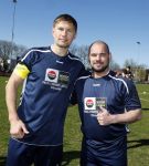 Utrecht 27 maart 2022
Bij voetbalclub DHSC in Utrecht wordt een dag georganiseerd waar geld opgehaald wordt voor Ukraine. Wesley Sneijder Mart Hoogkamer Evgeniy Levchenko Djarno Hofland Juvat Westendorp Koen Weijland Noa Zeeuw Glenn Helder ea spelen oa mee.