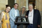 Amsterdam 1 juli 2022
Onthulling kunstwerk met daarop Willy Alberti en Johnny Kraaijkamp bij hotel Americain.
Aanwezig de kinderen Tonny Alberti en Willeke Alberti en Johnny Kraaijkamp en Sanne Kraaijkamp