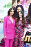 Amsterdam 3 juli 2022
Premiere de Grote slijmfilm in pathe Arena .
Yolanthe Cabau v Kasbergen kwam met haar zoontje Xess Xava en Jessey Sneijder