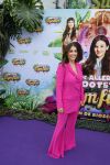 Amsterdam 3 juli 2022
Premiere de Grote slijmfilm in pathe Arena .
Yolanthe Cabau v Kasbergen kwam met haar zoontje Xess Xava en Jessey Sneijder
