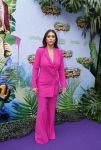 Amsterdam 3 juli 2022
Premiere de Grote slijmfilm in pathe Arena .
Yolanthe Cabau v Kasbergen kwam met haar zoontje Xess Xava en Jessey Sneijder