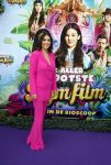 Amsterdam 3 juli 2022
Premiere de Grote slijmfilm in pathe Arena .
Yolanthe Cabau v Kasbergen kwam met haar zoontje Xess Xava en Jessey Sneijder
