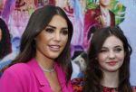 Amsterdam 3 juli 2022
Premiere de Grote slijmfilm in pathe Arena .
Yolanthe Cabau v Kasbergen kwam met haar zoontje Xess Xava en Jessey Sneijder