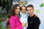 Amsterdam 3 juli 2022
Premiere de Grote slijmfilm in pathe Arena .
Yolanthe Cabau v Kasbergen kwam met haar zoontje Xess Xava en Jessey Sneijder