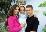 Amsterdam 3 juli 2022
Premiere de Grote slijmfilm in pathe Arena .
Yolanthe Cabau v Kasbergen kwam met haar zoontje Xess Xava en Jessey Sneijder