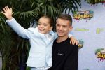 Amsterdam 3 juli 2022
Premiere de Grote slijmfilm in pathe Arena .
Yolanthe Cabau v Kasbergen kwam met haar zoontje Xess Xava en Jessey Sneijder