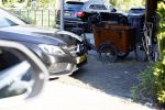 Almere 4 juni 2023
Bij Ali B voor de deur van zijn huis zijn s nachts 2 autos uitgebrand. Een Mercedes AKlasse en een Range Rover Sport . De Bentley Bentega van Ali B had geen schade