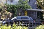 Almere 4 juni 2023
Bij Ali B voor de deur van zijn huis zijn s nachts 2 autos uitgebrand. Een Mercedes AKlasse en een Range Rover Sport . De Bentley Bentega van Ali B had geen schade