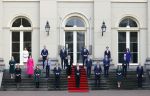 Den haag 10 januari 2022
Balkonscene nieuwe kabinet op paleis Noordeinde.

Dilan Yesilgoz en Kabinet Rutte IV op bordes

Koning Willem Alexander Mark Rutte Wopke Hoekstra Hugo de Jonge Kasja ollongren Liesje Schreinemacher Franc Weerwind Dilan Yesilgoz Hanke Bruins Robbert Dijkgraaf Dennis Wiersma Mark Harbers Micky Adriaansens Rob Jetten Henk Staghouwer Christianne v d Wal Karien v Gennip Carola Schouten Ernst Kuipers en Conny Helder .
