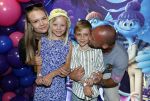 Amsterdam 24 juni 2023
Premiere TIENER MET TENTAKELS in Pathe Arena .
Edino v Dorsten met vriendin en kinderen