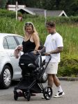 Vinkeveen 20 juini 2023
Gaby BLaaser en haar vriend Robin komen bij the Harbour Club naar buiten met hun pasgeboren dochter Isabella . Het was de eerste keer dat Isabella met haar ouders en uitje had. Ze was precies 1 week oud.