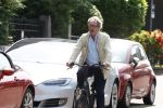 Amsterdam 19 juni 2023
Gijs Scholten v Aschat zingend op de fiets