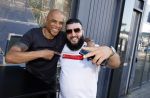 Amsterdam 15 juni 2023
Opening tatooshop Melvin Manhoef op de v Baerlestraat in Amsterdam.
Glenn helder en ...