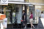 Huizen Bussum 17 juni 2023
Jeroen Rietbergen doet boodschappen en rijdt daarna weer naar het huis van zijn vriendin Linda de Mol