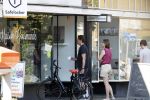 Huizen Bussum 17 juni 2023
Jeroen Rietbergen doet boodschappen en rijdt daarna weer naar het huis van zijn vriendin Linda de Mol