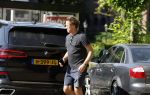 Huizen Bussum 17 juni 2023
Jeroen Rietbergen doet boodschappen en rijdt daarna weer naar het huis van zijn vriendin Linda de Mol