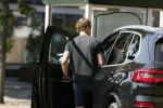Huizen Bussum 17 juni 2023
Jeroen Rietbergen doet boodschappen en rijdt daarna weer naar het huis van zijn vriendin Linda de Mol