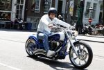 Amsterdam 5 juni 2023
Koen Verweij op een hele dikke Harley Davidson.
