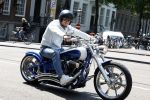 Amsterdam 5 juni 2023
Koen Verweij op een hele dikke Harley Davidson.