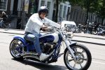 Amsterdam 5 juni 2023
Koen Verweij op een hele dikke Harley Davidson.