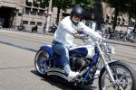 Amsterdam 5 juni 2023
Koen Verweij op een hele dikke Harley Davidson.