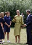 Schevenigen 23 juni 2023
Hare Majesteit Koningin Maxima bezocht het erfgoedpark Loosduinen in Den Haag.
Oa burgemeetser jan v Zanen was daarbij aanwezig.