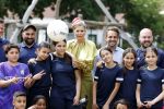 Schevenigen 23 juni 2023
Hare Majesteit Koningin Maxima bezocht het erfgoedpark Loosduinen in Den Haag.
Oa burgemeetser jan v Zanen was daarbij aanwezig.