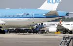 Schiphol 31 mei 2023
Koning Willem Alexander Koningin Mxima en Prinses Amalia vliegen met het regeringsvliegtuig naar Jordanie waar trouwerij van Prins van Jordanie is.