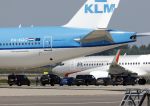 Schiphol 31 mei 2023
Koning Willem Alexander Koningin Mxima en Prinses Amalia vliegen met het regeringsvliegtuig naar Jordanie waar trouwerij van Prins van Jordanie is.