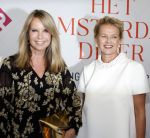 Amsterdam 10 juni 2023
Het 31e Amsterdam diner in AFAS Live tbv het Aidsfonds.
Linda de Mol kwam met Iebele v d Meulen  en werd opgevangen door prinses Mabel .