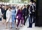 Den Haag 20 september 2022
Prinsjesdag 2022 in Den Haag . De troonrede wordt gedaan vanuit de koninklijke schouwburg .
Koning Willem Alexander Koningin Maxima en voor het eerst is prinses Amalia erbij . Ook prins Constantijn en prinses laurentien zijn aanwezig. Mark Rutte en Sigrid Kaag