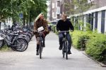 Amsterdam 1 juni 2023
Matthijs de Ligt en zijn vriendin Annekee Molenaar op de fiets in Amsterdam.