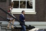 Amsterdam 6 juni 2023
Michiel Mol en zijn vrouw Marloes Mens verlaten het Waldorf ASstoria Hotel. Ze zijn vandaag 5 jaar getrouwd.