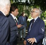 Haarzuilens 21 juni 2023
Nationale Haringparty bij Kasteel de Haar in Haarzuilens .
Mr Pieter v Vollenhoven met Matthijs Albers