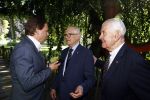 Haarzuilens 21 juni 2023
Nationale Haringparty bij Kasteel de Haar in Haarzuilens .
Mr Pieter v Vollenhoven met Matthijs Albers
